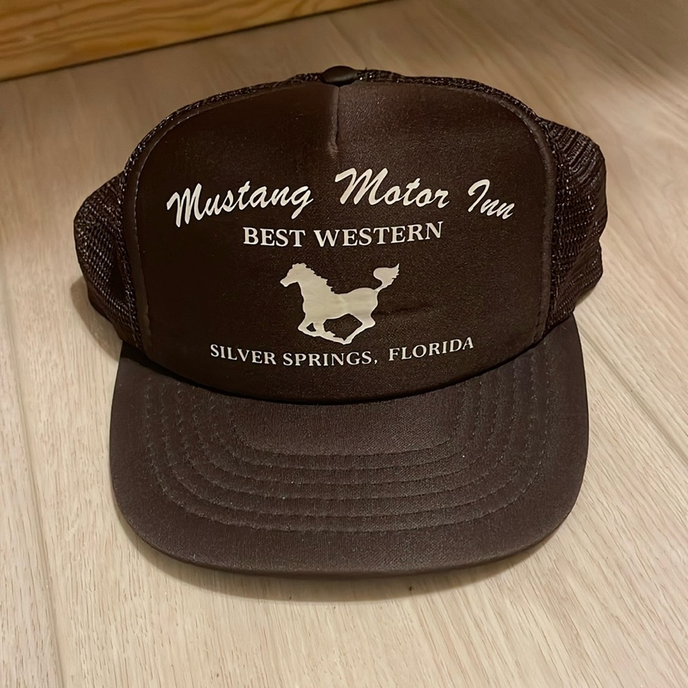 Brown Vintage Trucker Hat (deadstock)- OS